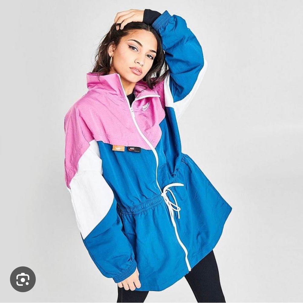 Nike wind breaker jacket